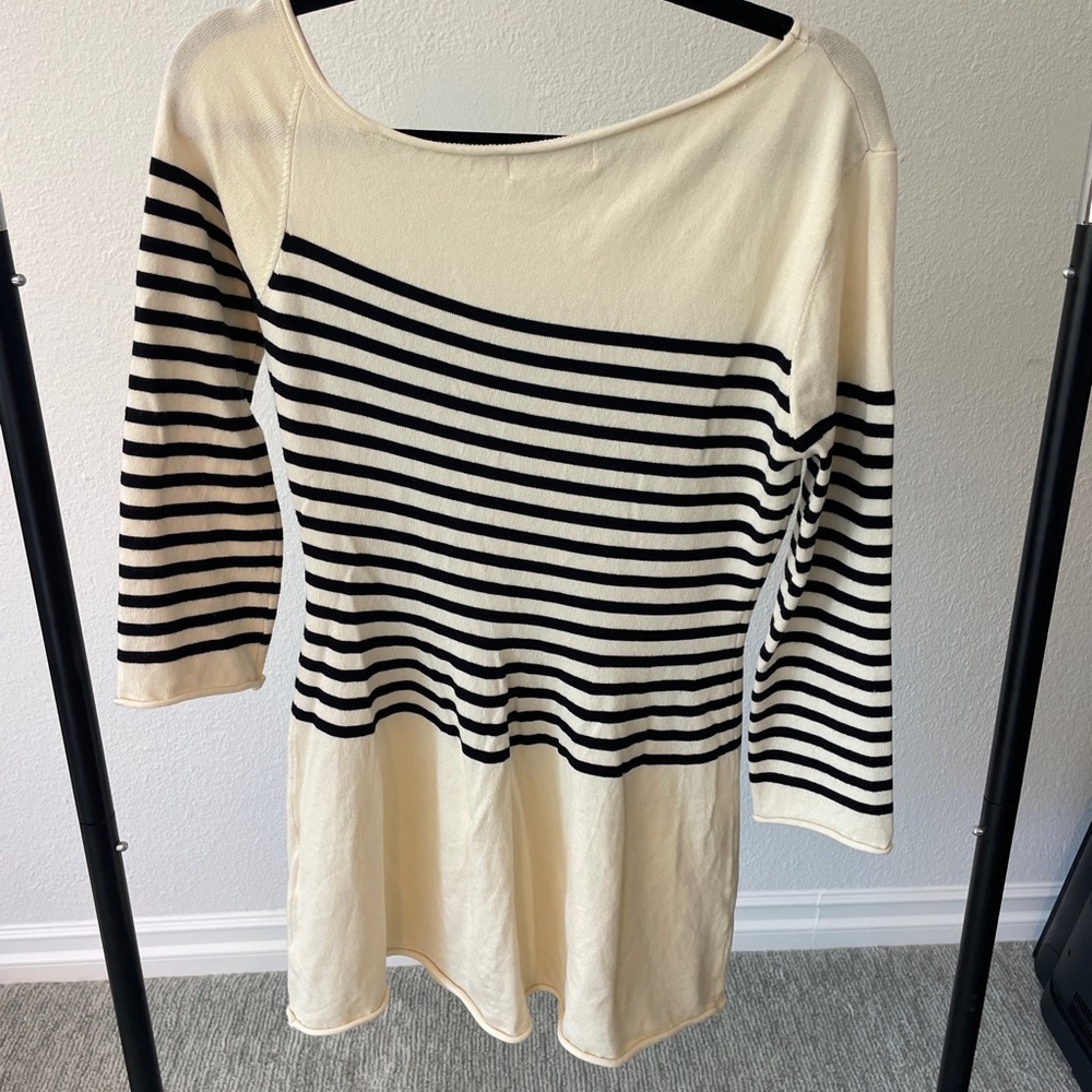 Frankie's Bikinis Cream & Black Long Sleeve Asymmetrical Dress - Picture 3 of 4